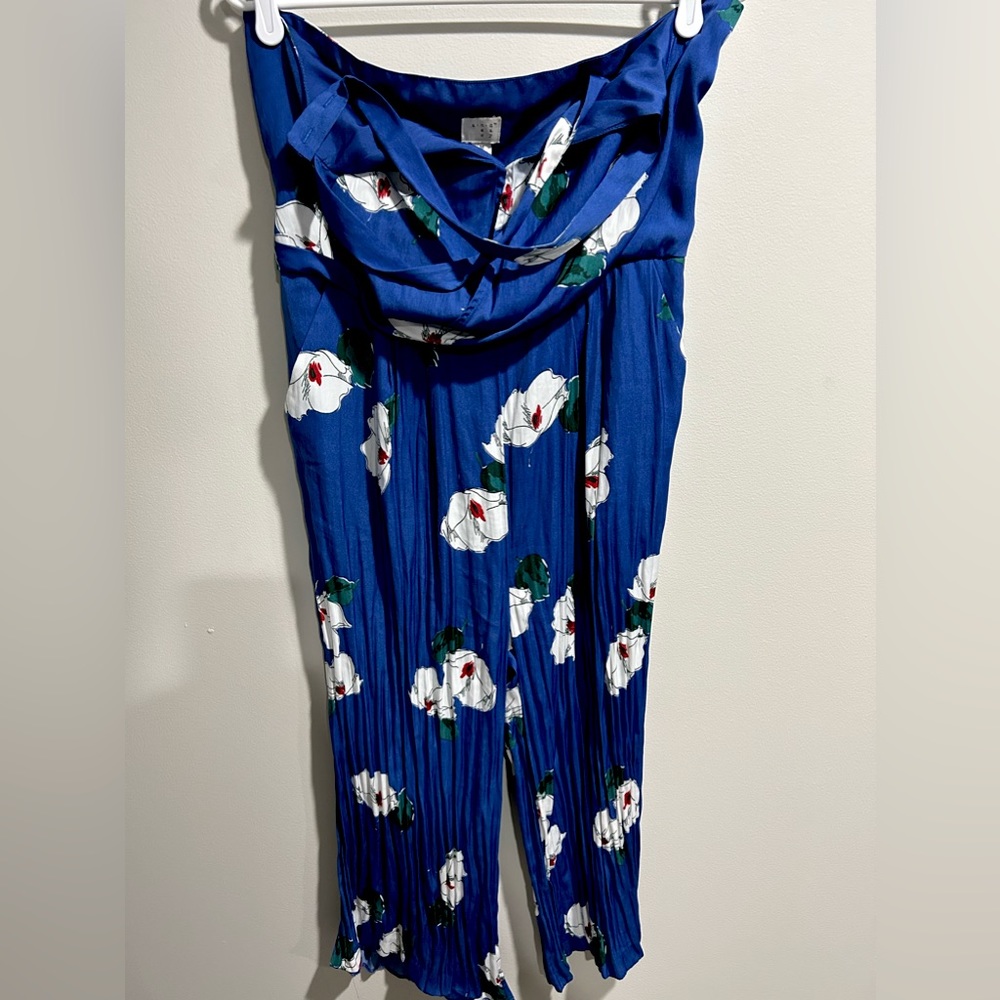 A New Day brand floral print jumpsuit. Size medium